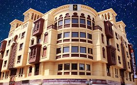 فندق مونتريال نايف